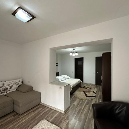 Casuta De Langa Izvor Hotel Felsőmoécs Kültér fotó
