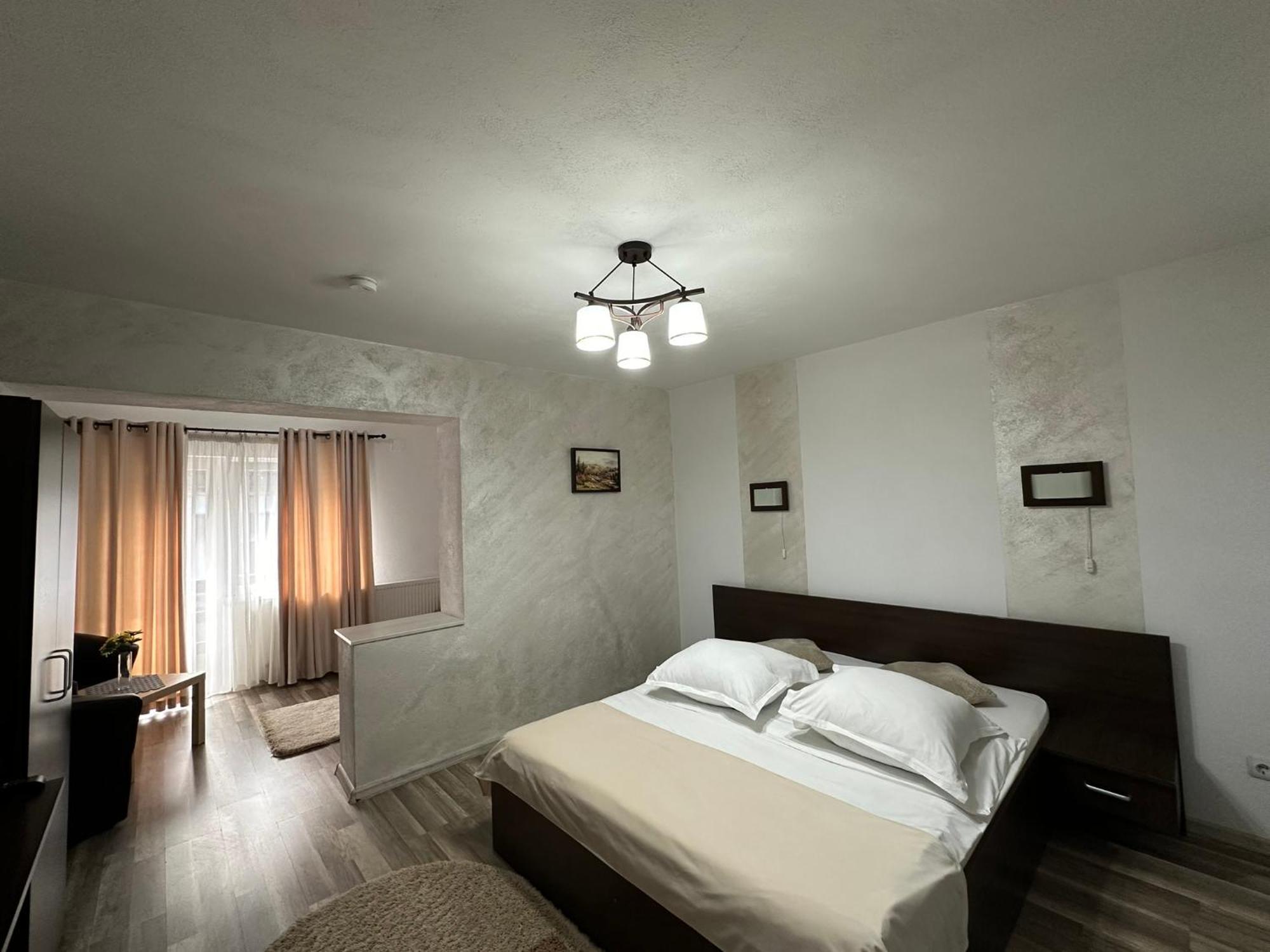 Casuta De Langa Izvor Hotel Felsőmoécs Kültér fotó